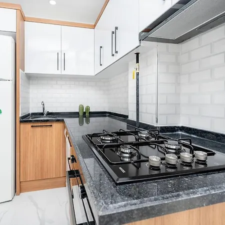 Appartement Missafir Distinguished, Central And Modern Flat With Balcony Near Beach In Muratpasa, Antalya Antalya